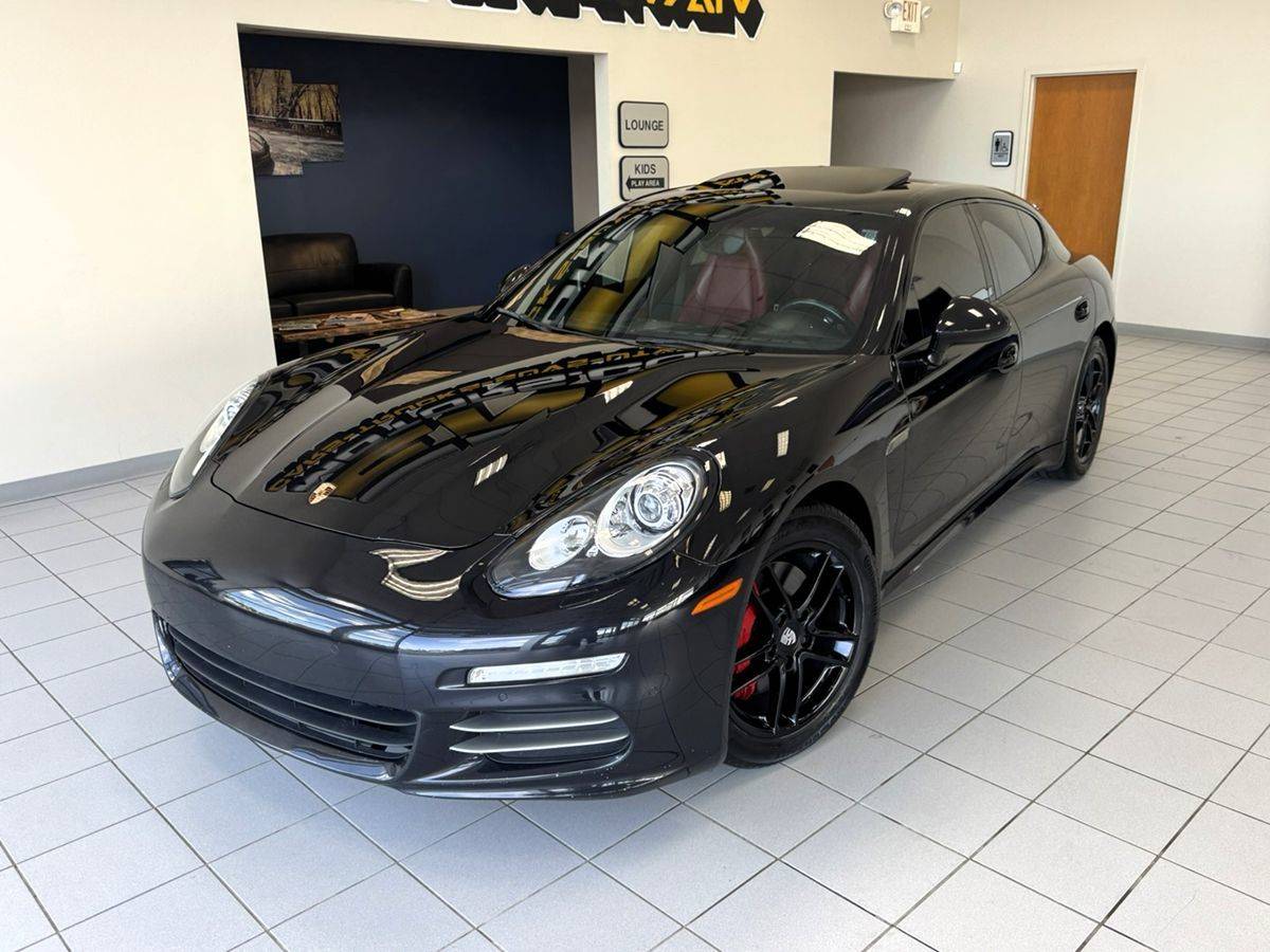2014 Porsche Panamera Standard — Sedan — 76,728 mi — Racine, WI