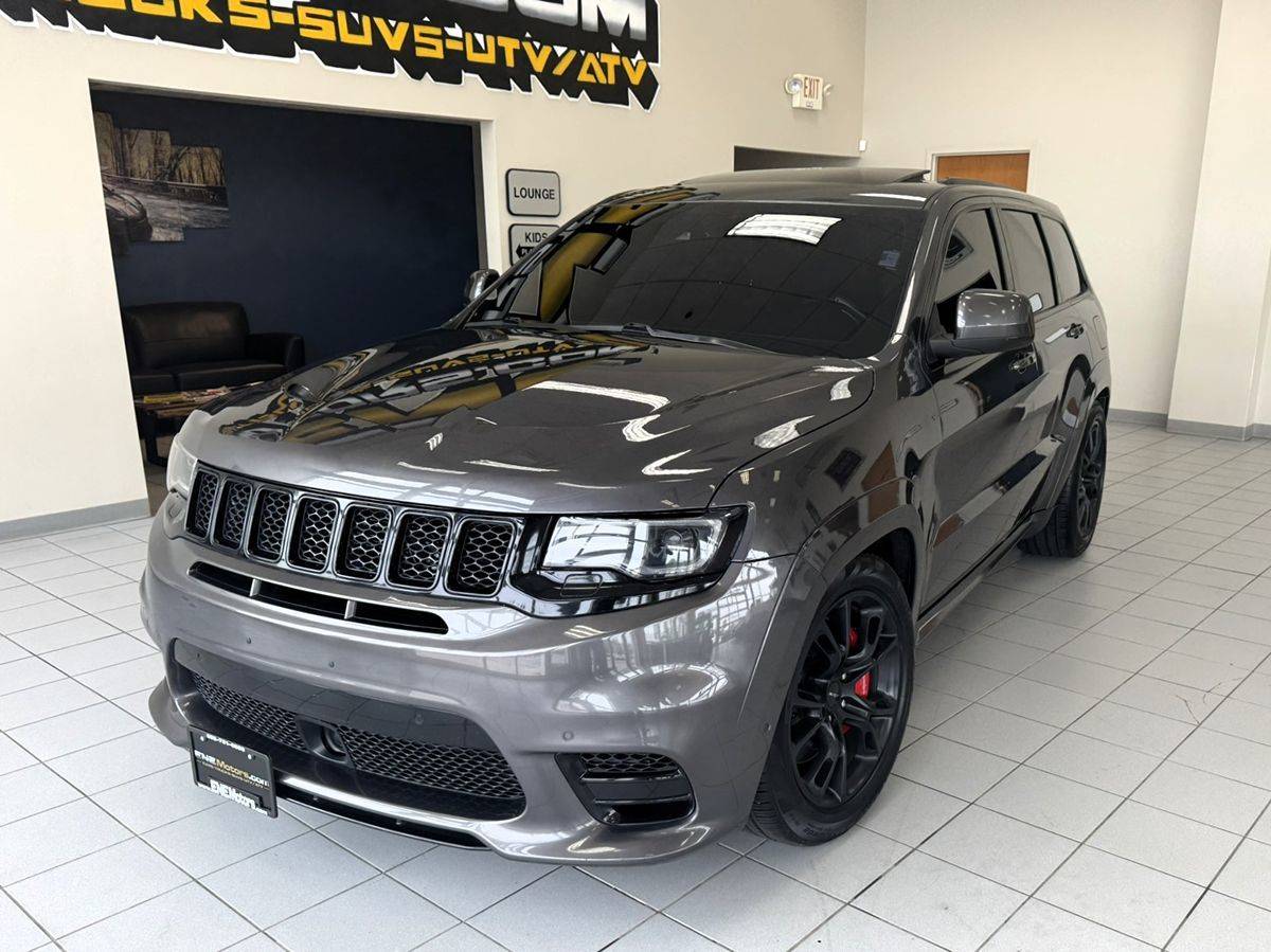 2017 Jeep Grand Cherokee SRT — SUV — 115,805 mi — Racine, WI
