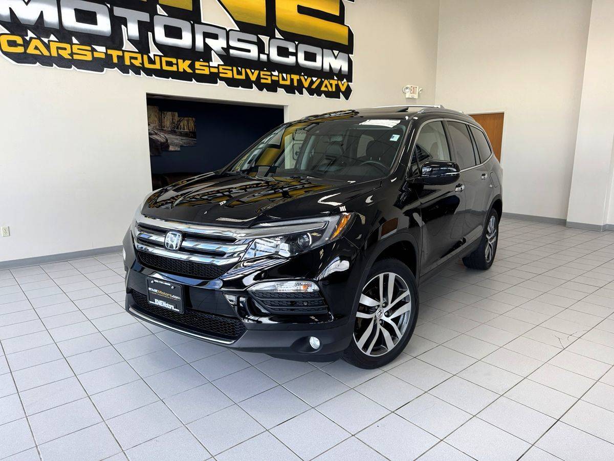 2016 Honda Pilot Touring — SUV — 79,851 mi — Racine, WI