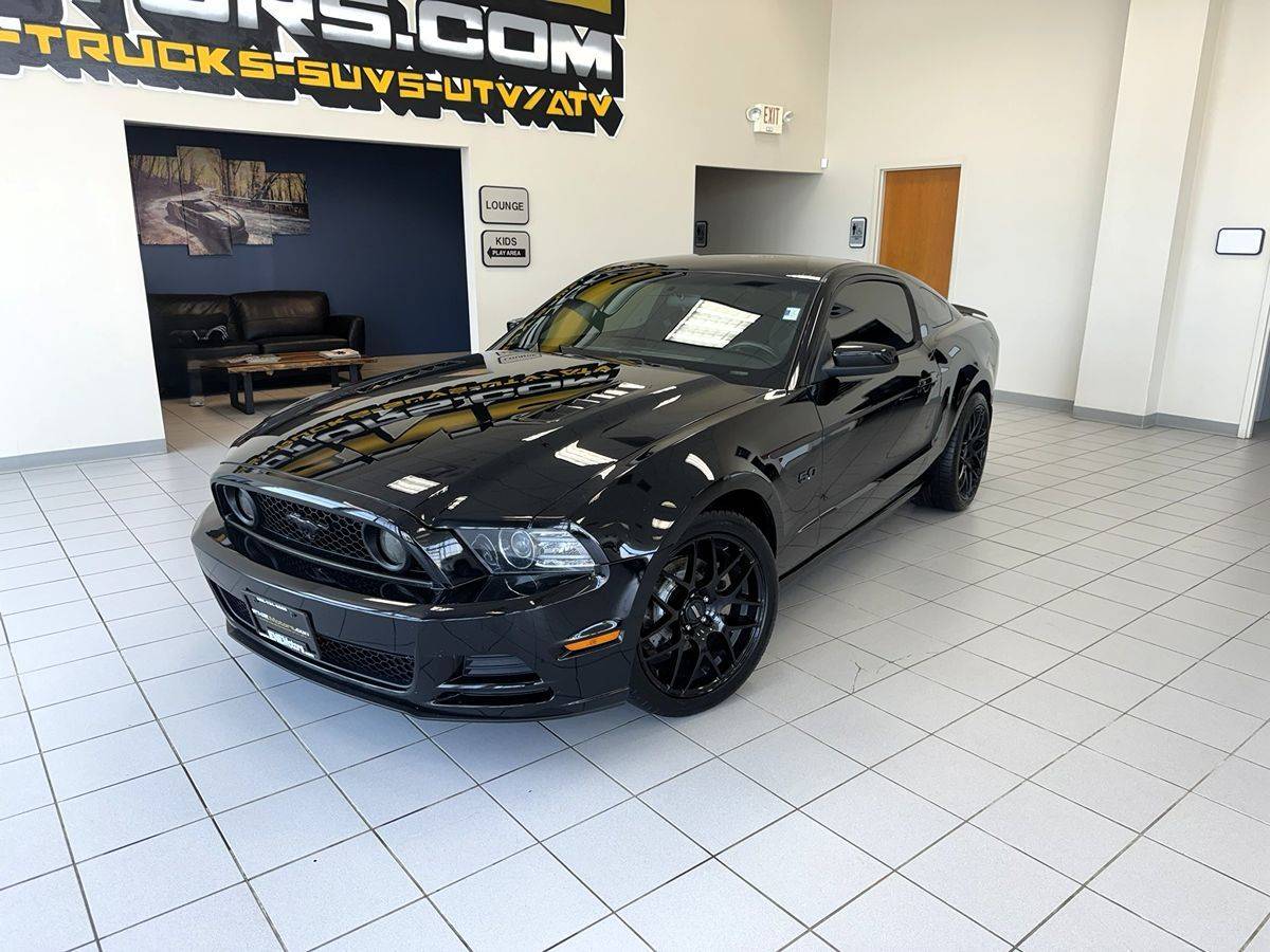 2013 Ford Mustang GT — Coupe — 71,577 mi — Racine, WI