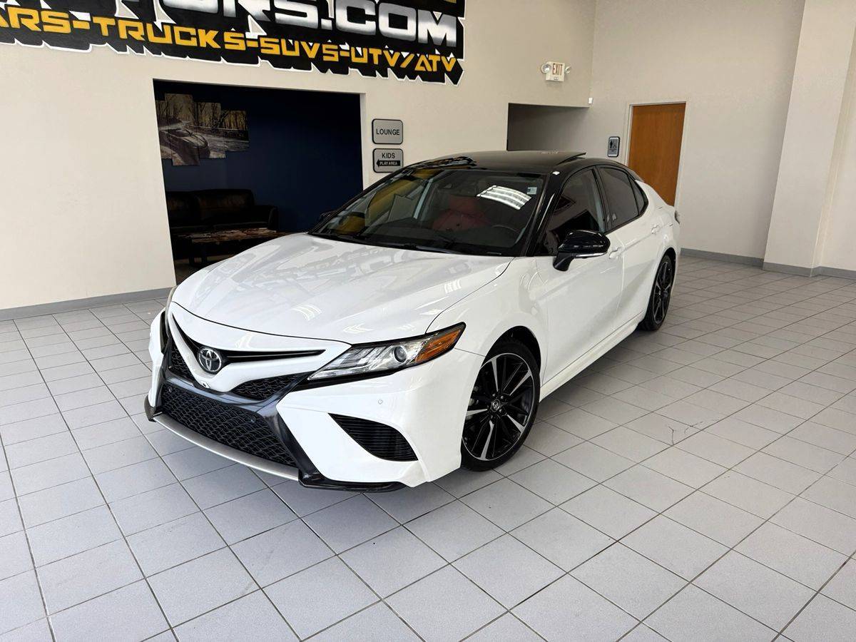 2019 Toyota Camry XSE — Sedan — 117,791 mi — Racine, WI