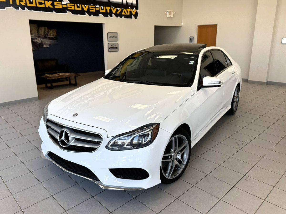 2015 Mercedes-Benz E-Class E 400 — Sedan — 109,637 mi — Racine, WI