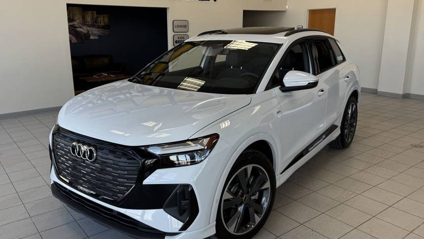 2024 Audi Q4 e-tron Premium Plus — SUV — 172 mi — Racine, WI