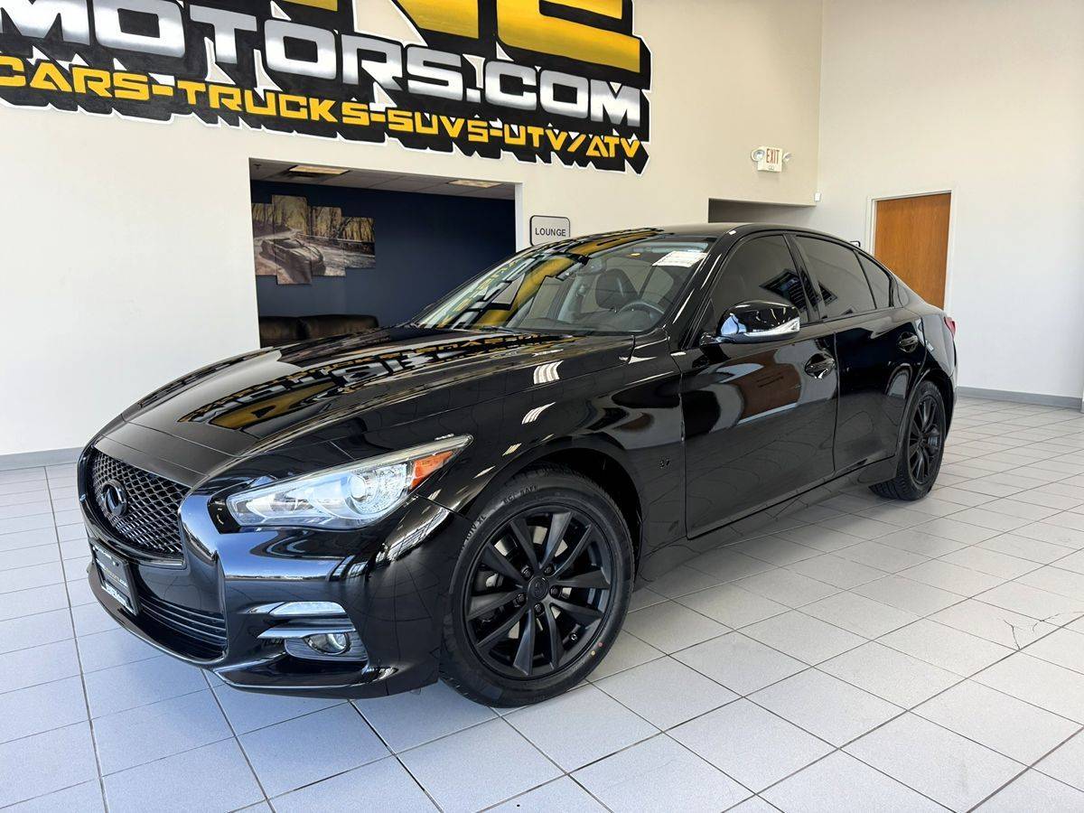 2015 INFINITI Q50 Premium — Sedan — 64,667 mi — Racine, WI