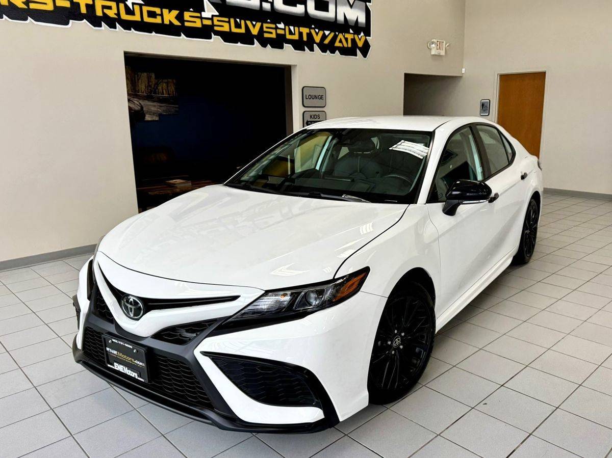 2022 Toyota Camry SE Nightshade — Sedan — 53,104 mi — Racine, WI