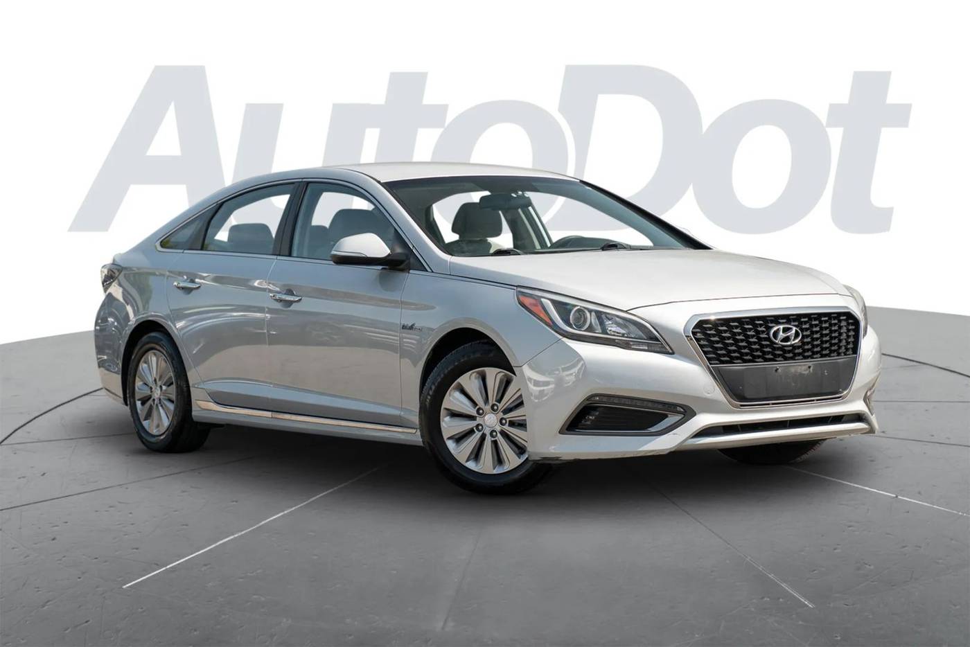 2017 Hyundai Sonata Hybrid SE — Sedan — 99,975 mi — Sykesville, MD