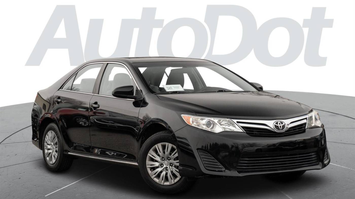 2014 Toyota Camry LE — Sedan — 119,088 mi — Sykesville, MD