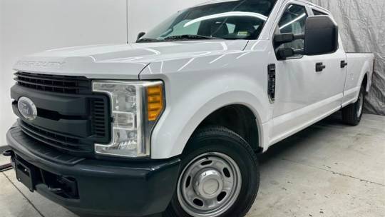 2017 Ford Super Duty F-250 XL — Pickup Truck — 132,171 mi — Chantilly, VA