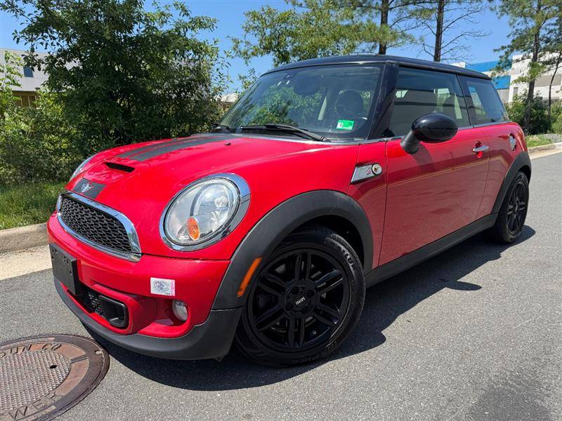 2013 MINI Hardtop Cooper S — Hatchback — 102,178 mi — Chantilly, VA