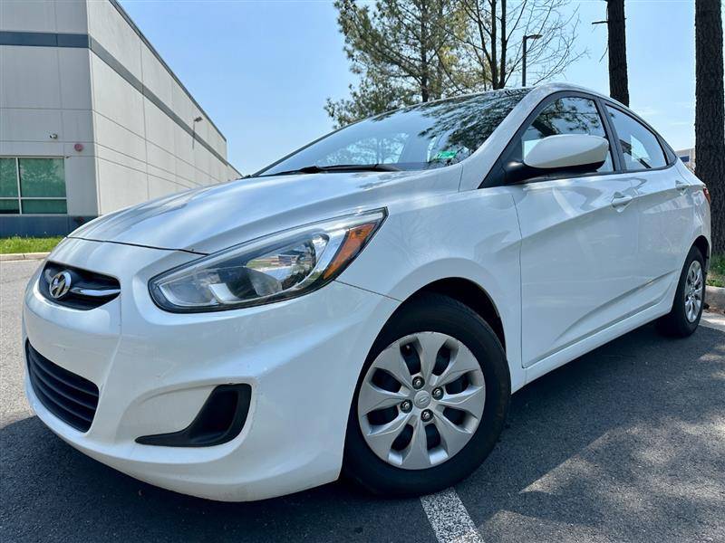 2015 Hyundai Accent GLS — Sedan — 111,513 mi — Chantilly, VA