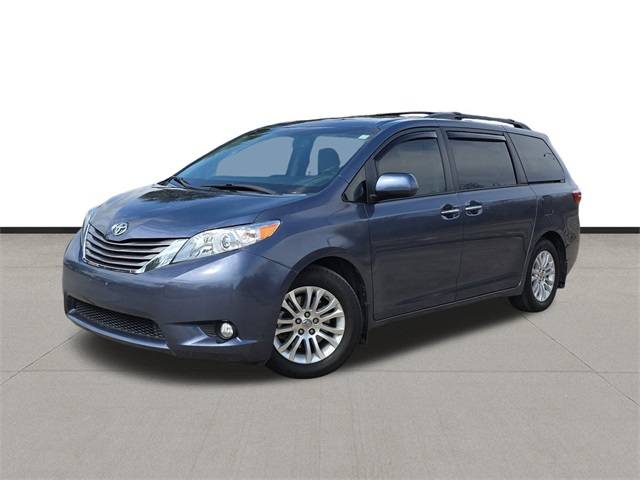 2015 Toyota Sienna L — Minivan — 64,985 mi — Webster, TX