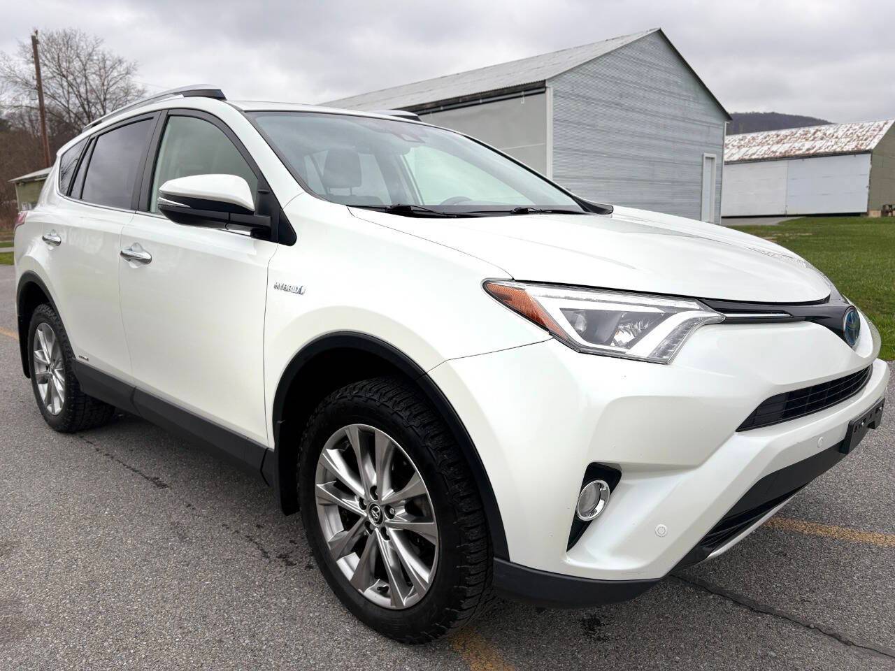2016 Toyota RAV4 Hybrid Limited — SUV — 139,569 mi — Slatington, PA