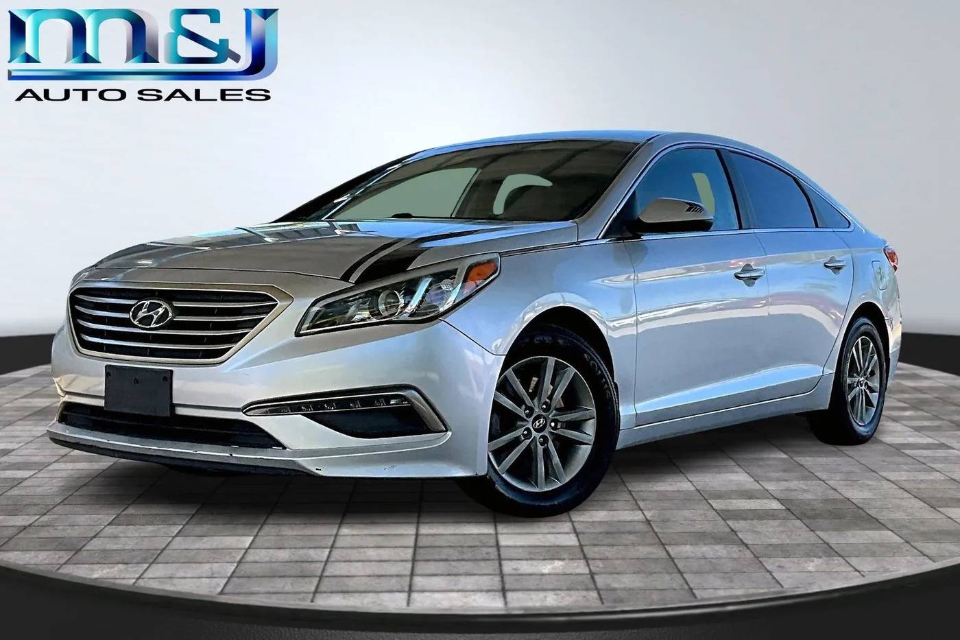 2015 Hyundai Sonata SE — Sedan — 111,031 mi — Jacksonville, FL