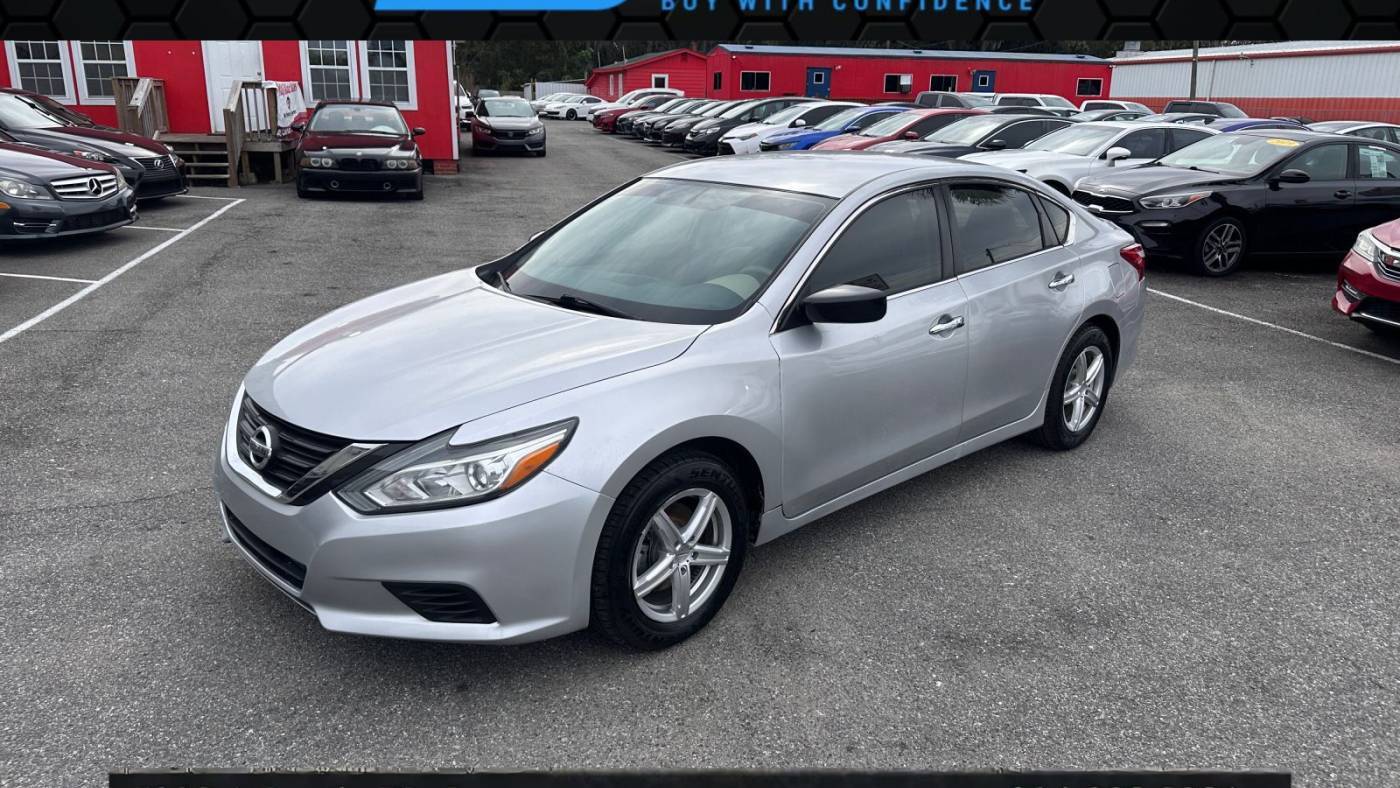 2017 Nissan Altima 2.5 — Sedan — 93,861 mi — Jacksonville, FL