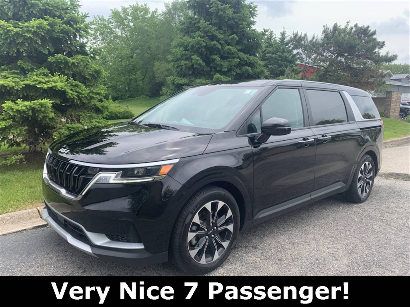 2024 Kia Carnival EX — Minivan — 57,420 mi — Merrillville, IN