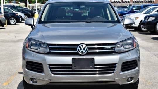2012 Volkswagen Touareg Hybrid — SUV — 136,350 mi — Crestwood, IL
