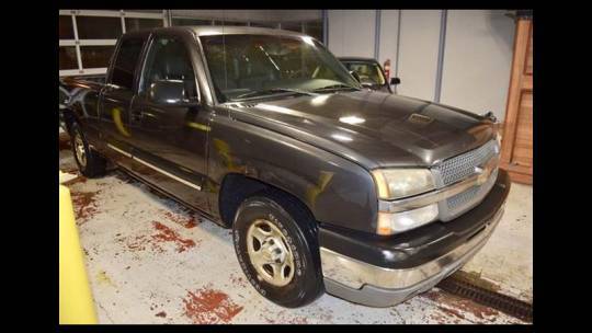 2003 Chevrolet Silverado 1500 WT — Pickup Truck — 207,570 mi — Crestwood, IL