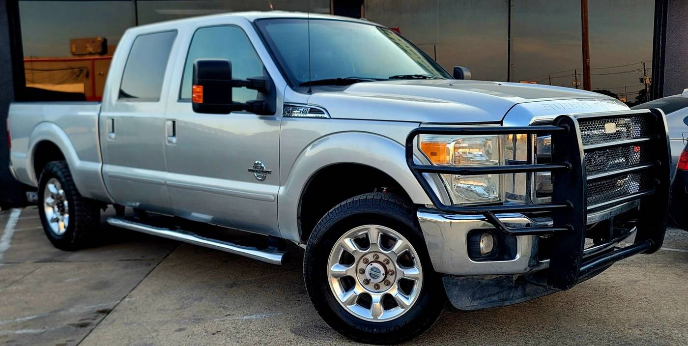 2013 Ford Super Duty F-250 Lariat — Pickup Truck — 159,894 mi — Dallas, TX