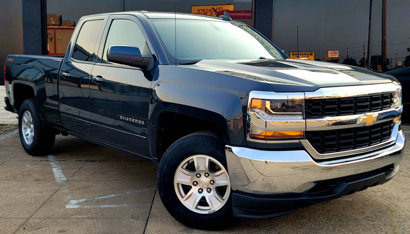 2019 Chevrolet Silverado 1500 LD LT — Pickup Truck — 122,135 mi — Dallas, TX