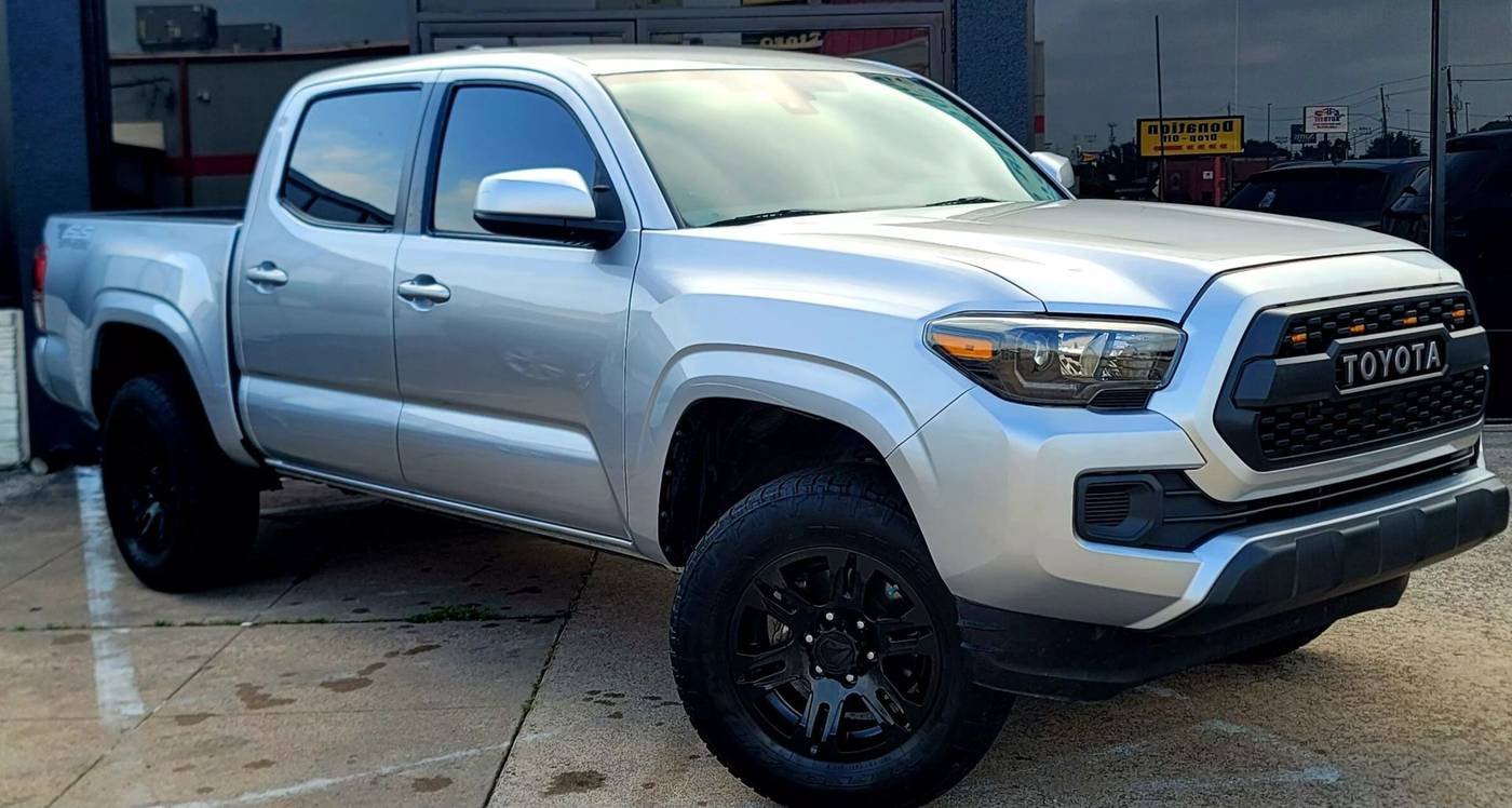 2022 Toyota Tacoma SR — Pickup Truck — 77,128 mi — Dallas, TX