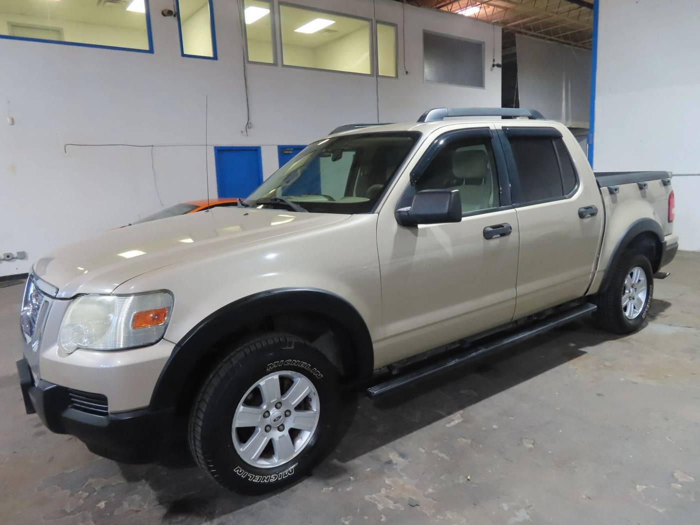 2007 Ford Explorer Sport Trac XLT — Pickup Truck — 130,066 mi — Dallas, TX