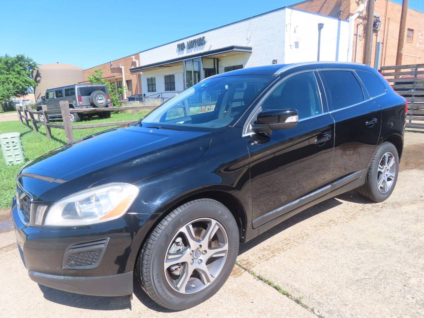 2011 Volvo XC60 3.0T — SUV — 104,423 mi — Dallas, TX