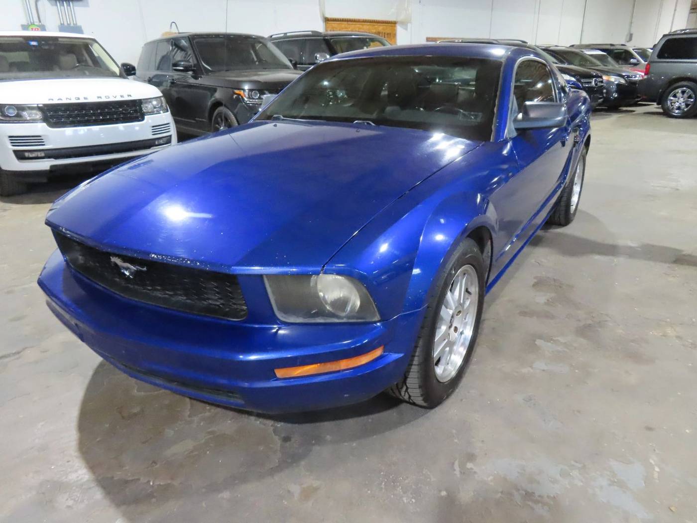 2005 Ford Mustang Deluxe