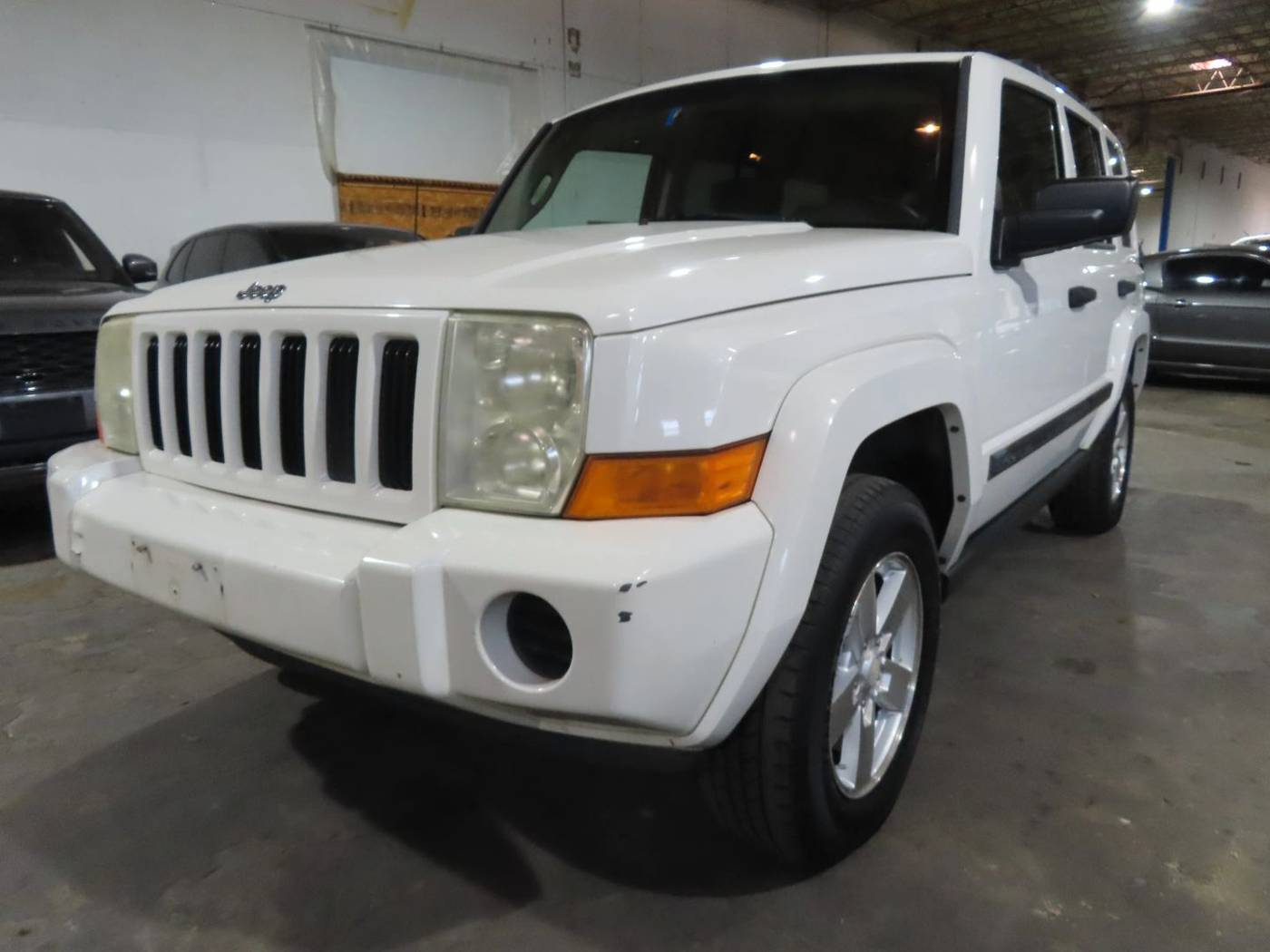 2006 Jeep Commander Base