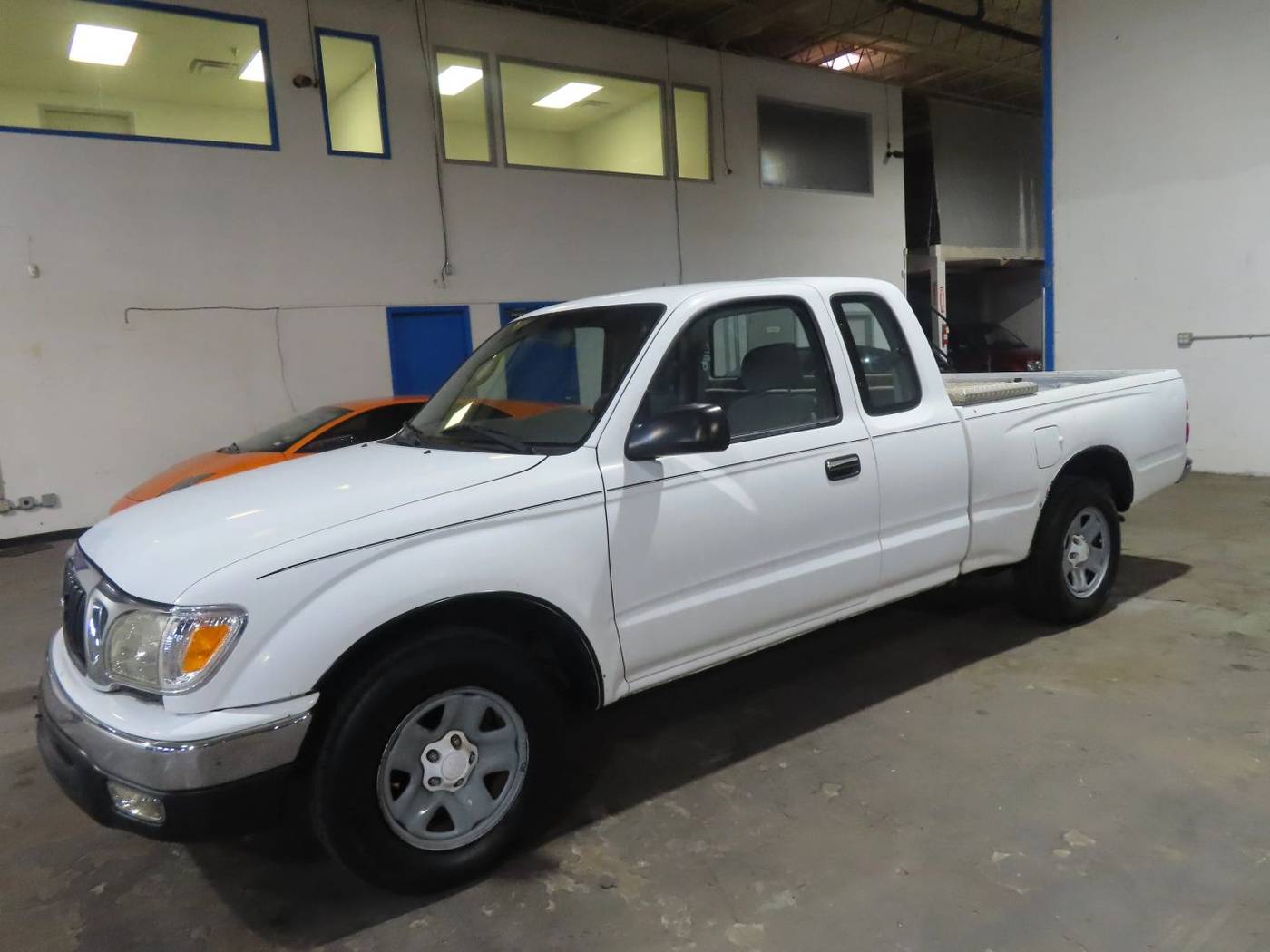2001 Toyota Tacoma Base — Pickup Truck — 187,392 mi — Dallas, TX
