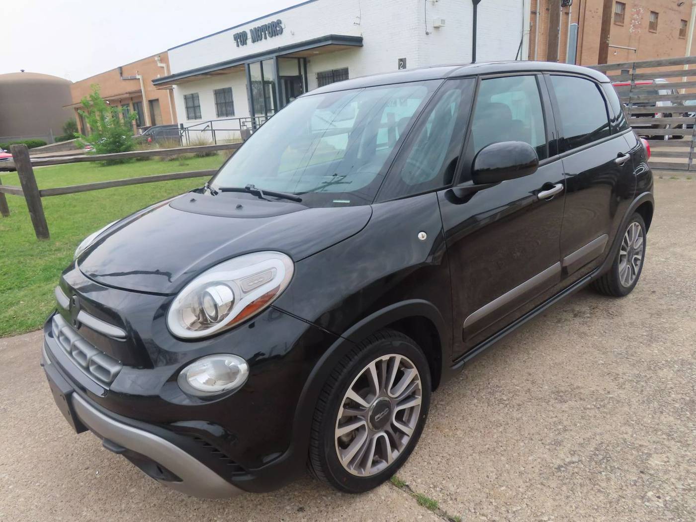 2018 FIAT 500L Trekking — Hatchback — 122,985 mi — Dallas, TX