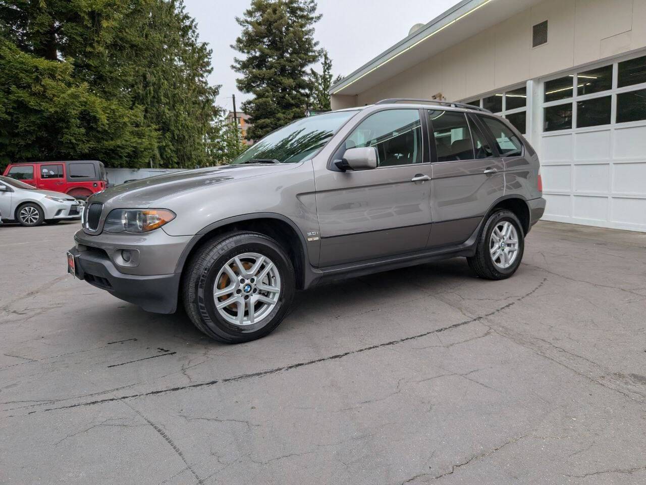 2005 BMW X5 3.0i