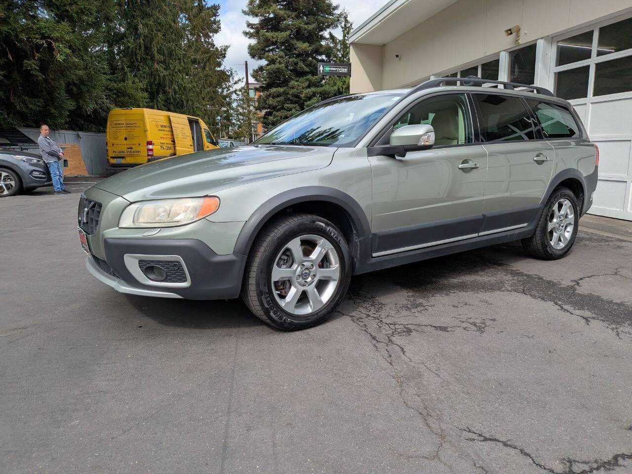 2008 Volvo XC70 3.2 — Wagon — 135,787 mi — Seattle, WA