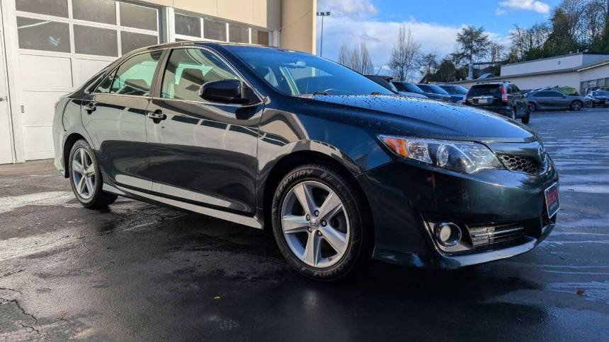 2012 Toyota Camry SE V6 — Sedan — 152,861 mi — Seattle, WA