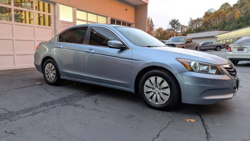 2012 Honda Accord LX — Sedan — 106,718 mi — Seattle, WA