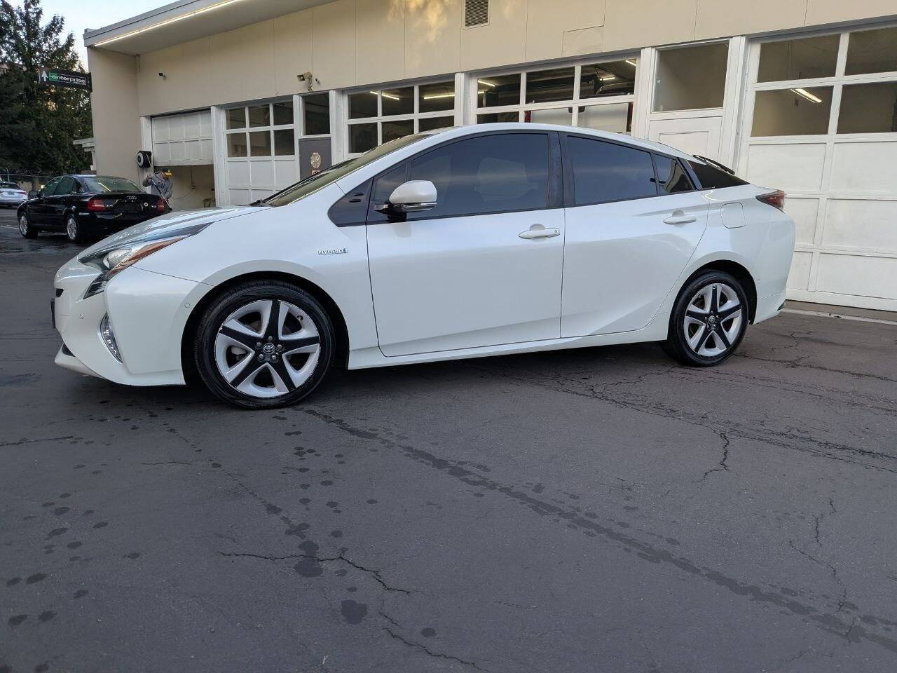2018 Toyota Prius Three Touring — Hatchback — 136,360 mi — Seattle, WA