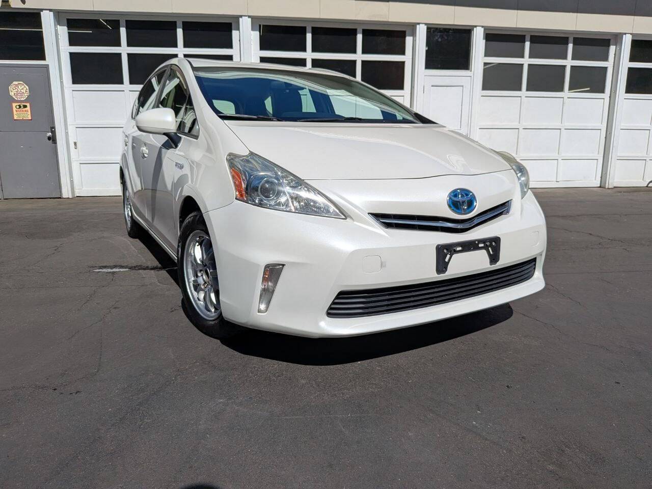 2012 Toyota Prius v Two — Wagon — 122,713 mi — Seattle, WA