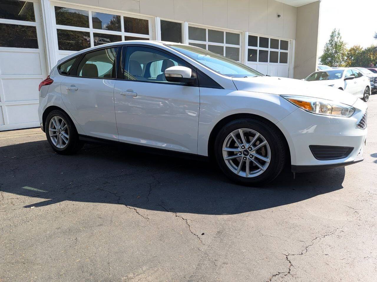 2015 Ford Focus SE — Hatchback — 75,396 mi — Seattle, WA