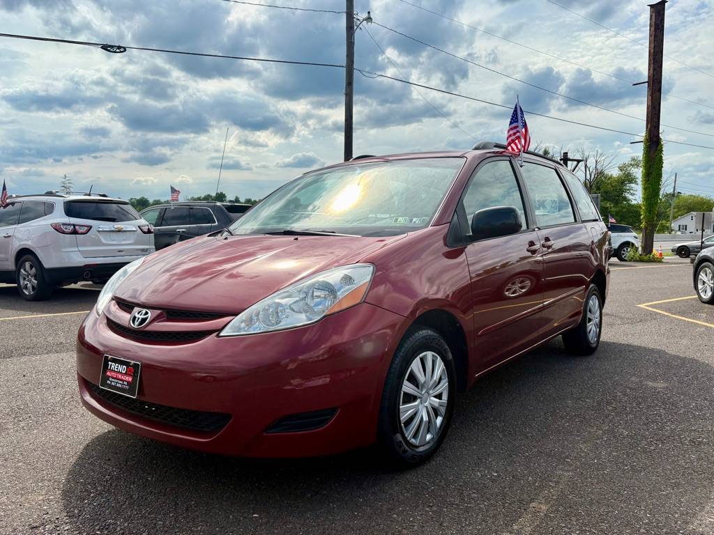 2010 Toyota Sienna CE — Minivan — 110,863 mi — Quakertown, PA
