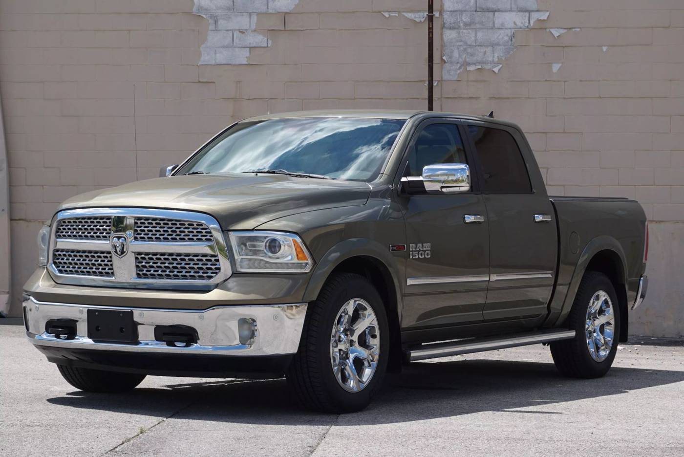 2015 Ram 1500 Laramie — Pickup Truck — 141,143 mi — Smyrna, TN