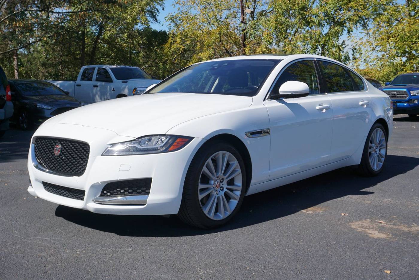 2019 Jaguar XF Premium