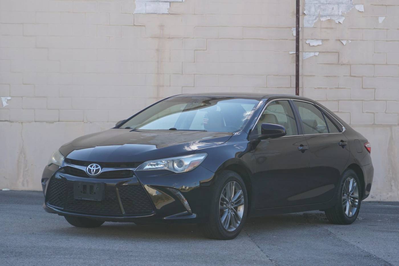 2016 Toyota Camry SE — Sedan — 156,981 mi — Smyrna, TN