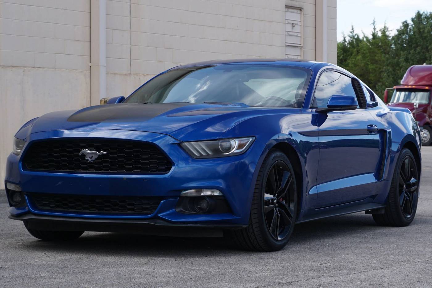 2017 Ford Mustang EcoBoost Premium — Coupe — 82,813 mi — Smyrna, TN