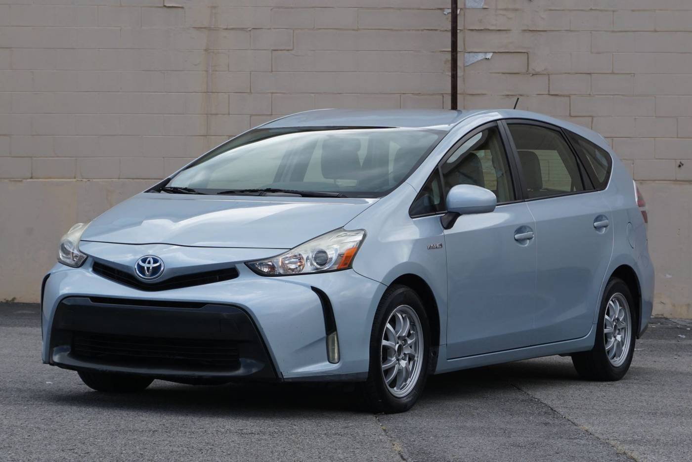 2015 Toyota Prius v Four — Wagon — 145,874 mi — Smyrna, TN