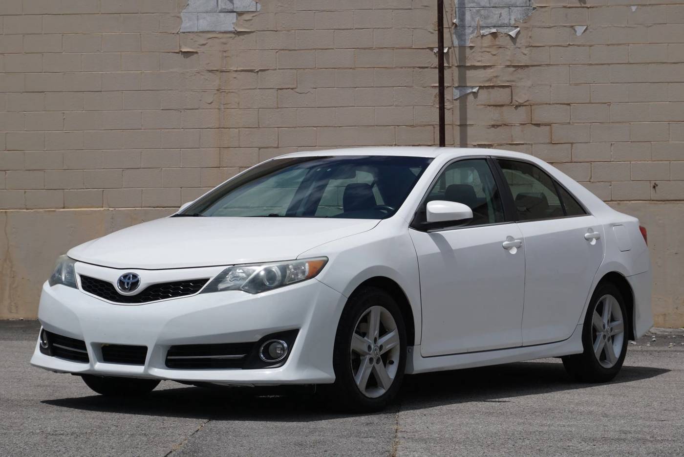 2013 Toyota Camry SE — Sedan — 147,746 mi — Smyrna, TN