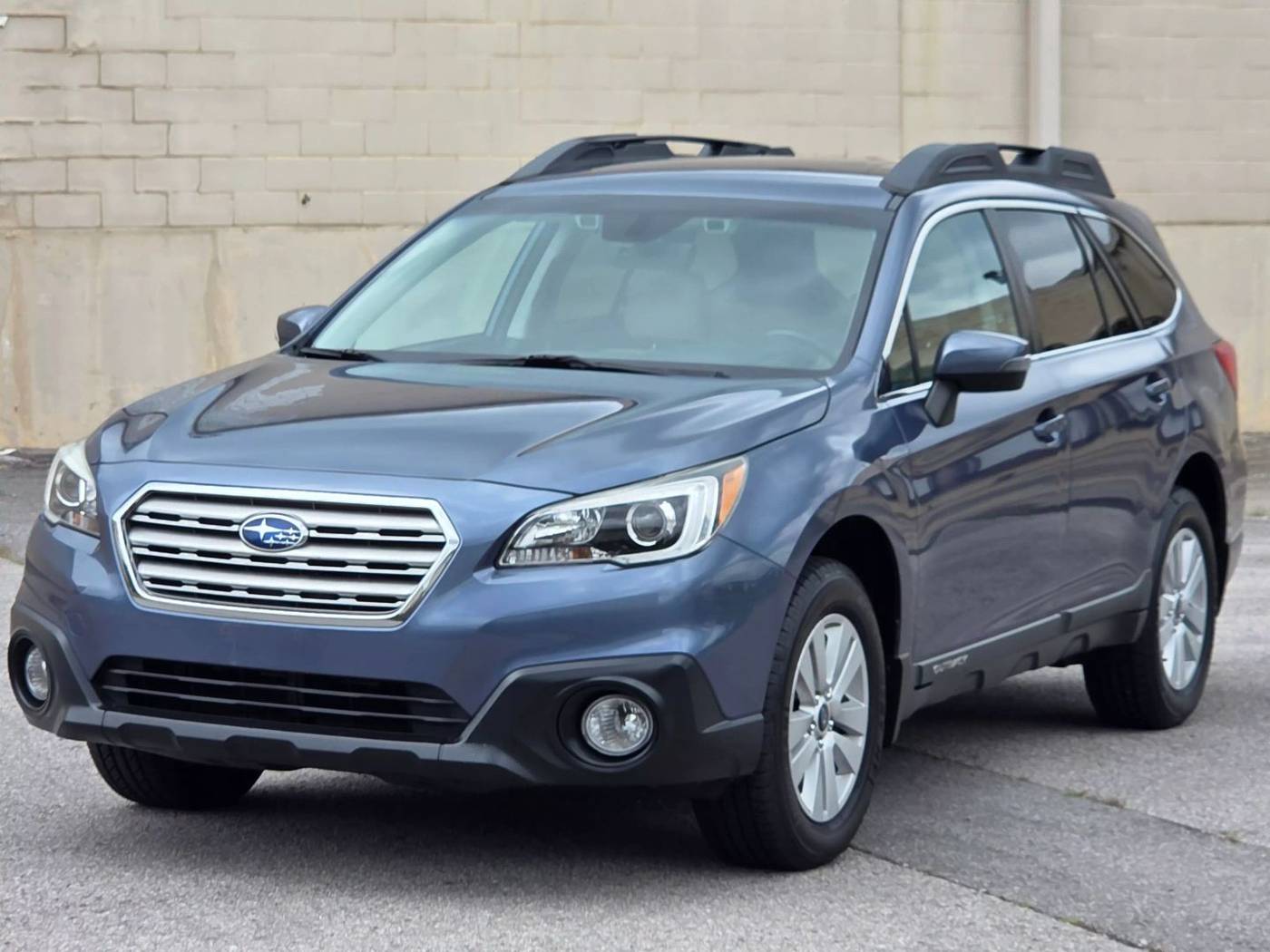 2017 Subaru Outback 2.5i Premium — SUV — 141,294 mi — Smyrna, TN