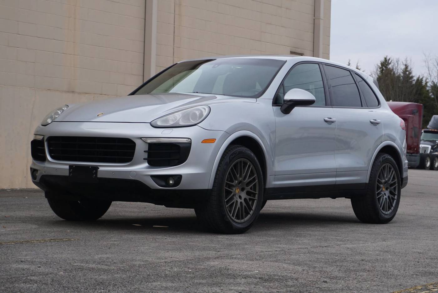 2017 Porsche Cayenne Platinum Edition