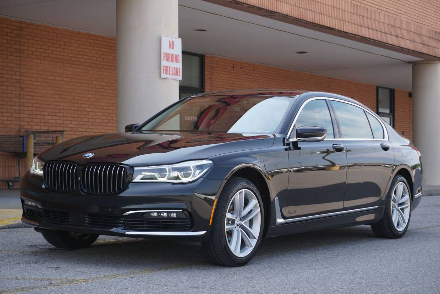 2016 BMW 7 Series 750i — Sedan — 96,181 mi — Smyrna, TN