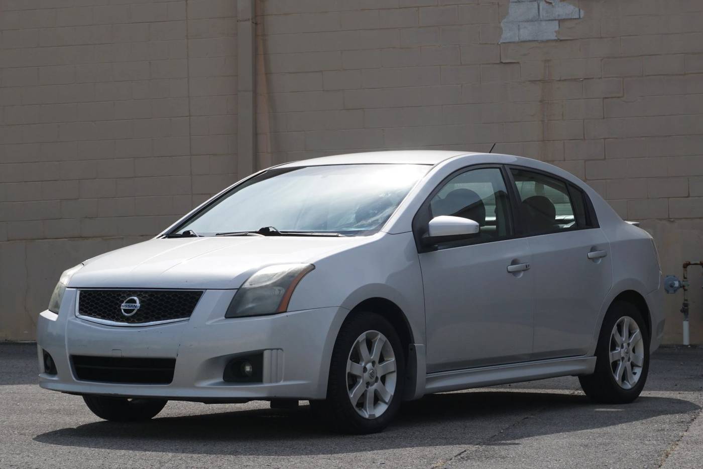 2011 Nissan Sentra 2.0 SR — Sedan — 98,769 mi — Smyrna, TN
