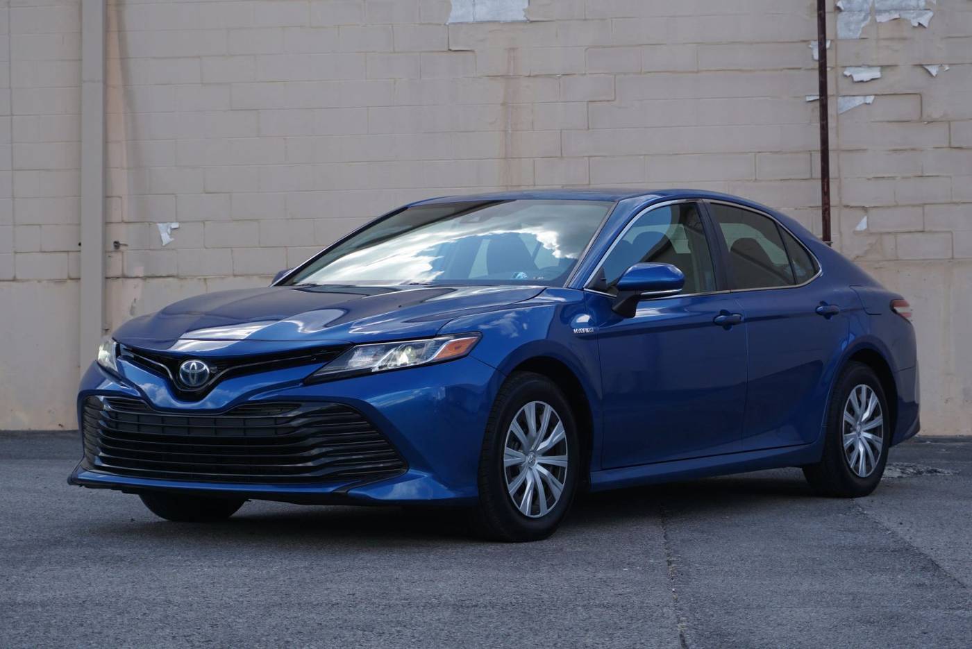 2020 Toyota Camry Hybrid LE — Sedan — 115,767 mi — Smyrna, TN