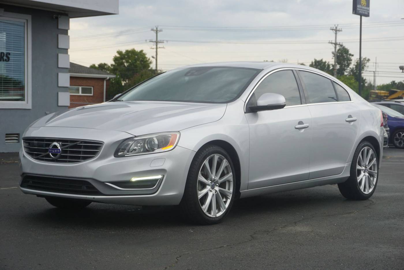 2016 Volvo S60 Platinum — Sedan — 102,280 mi — Lebanon, TN